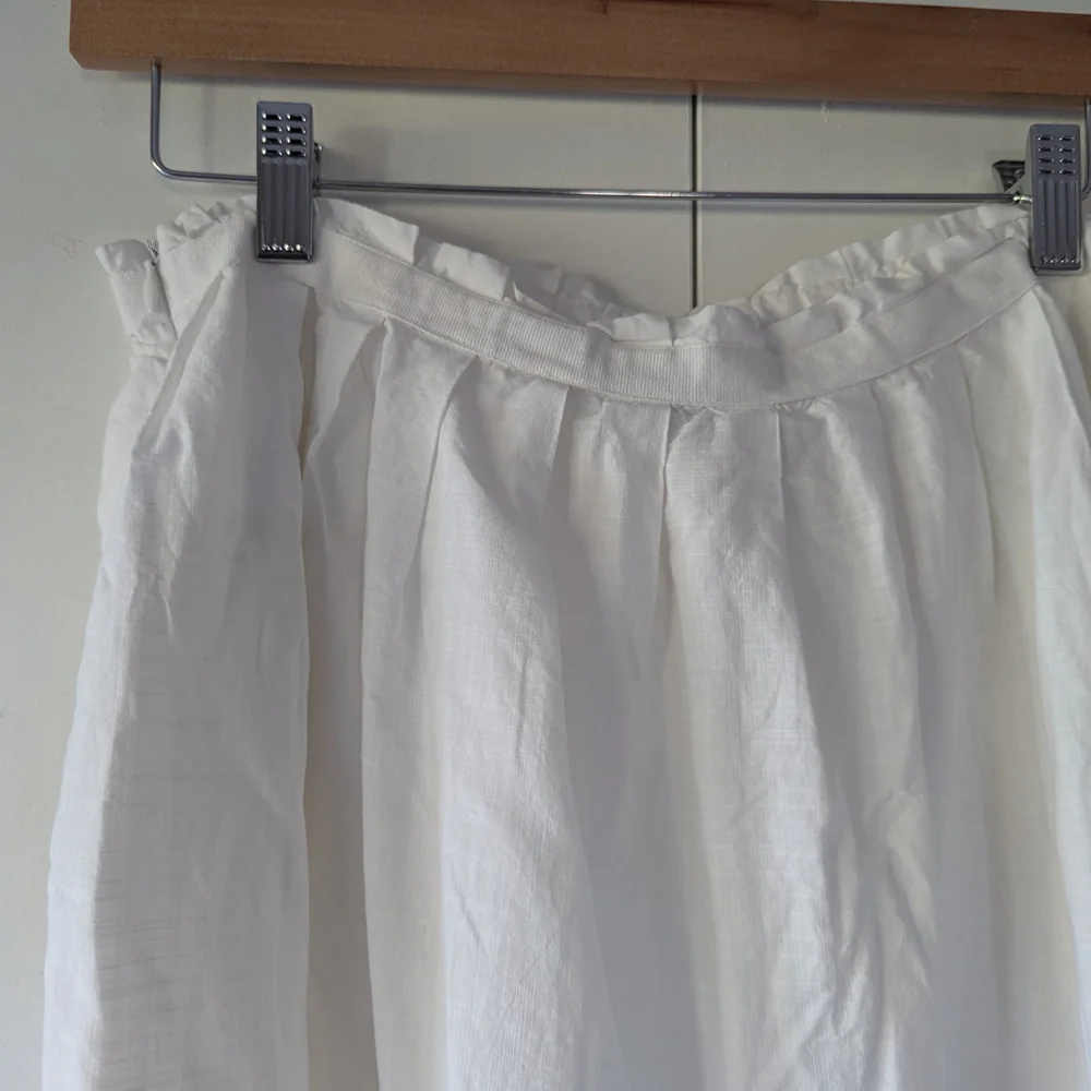 GAP White Embroidered Eyelet Skirt - Picture 4 of 8